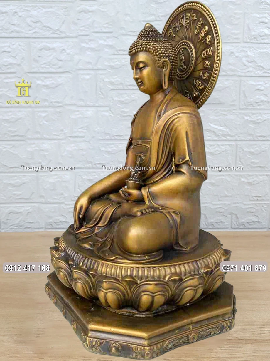 Vật phẩm thích hợp đặt trên cao tại nơi nhiều ánh sáng